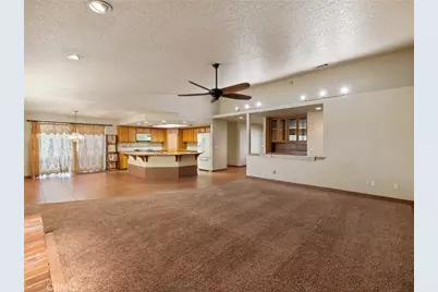 15850 Elcona, Victorville, CA 92395 - Photo 9
