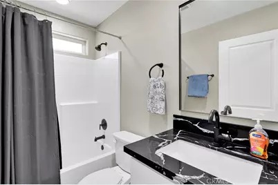 12744 Pauhaska, Apple Valley, CA 92308 - Photo 25