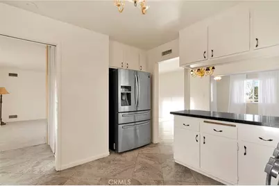 15177 Mendota, Apple Valley, CA 92307 - Photo 11