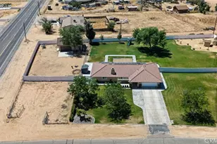 21671 Standing Rock, Apple Valley, CA 92307 - Photo 5