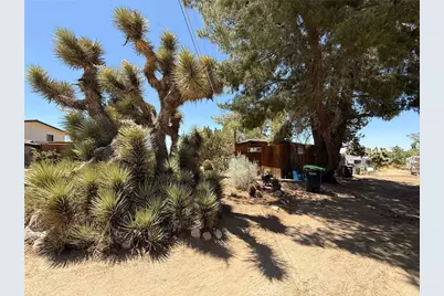 10623 Desert View, Pinon Hills, CA 92372 - Photo 41