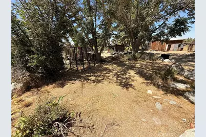 10623 Desert View, Pinon Hills, CA 92372 - Photo 47