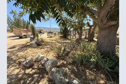 10623 Desert View, Pinon Hills, CA 92372 - Photo 43