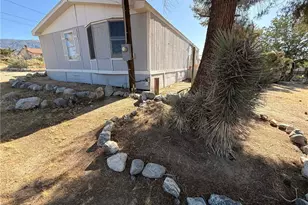 10623 Desert View, Pinon Hills, CA 92372 - Photo 13