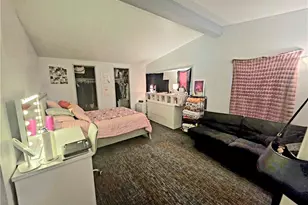 10623 Desert View, Pinon Hills, CA 92372 - Photo 11