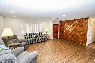 12787 Cypress, Victorville, CA 92395 - Photo 5