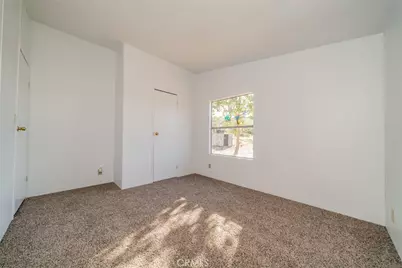 6474 Macapa, Phelan, CA 92371 - Photo 55