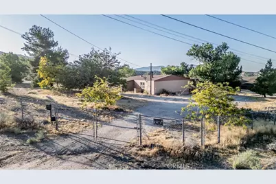6474 Macapa, Phelan, CA 92371 - Photo 71