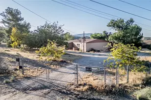 6474 Macapa, Phelan, CA 92371 - Photo 71