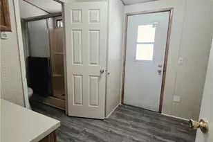 22601 Bear Valley Road, Apple Valley, CA 92308 - Photo 27