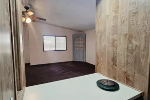 22601 Bear Valley Road, Apple Valley, CA 92308 - Photo 11