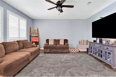 12285 Del Sur, Victorville, CA 92392 - Photo 13