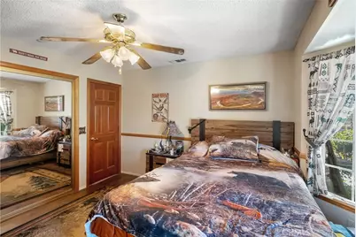 7685 Wintergreen, Wrightwood, CA 92397 - Photo 17