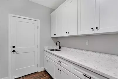 10055 Eaby, Phelan, CA 92371 - Photo 11