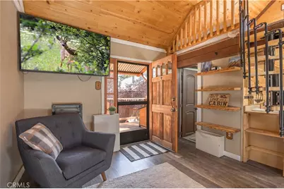 793 Los Angeles, Sugarloaf, CA 92386 - Photo 3