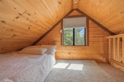 793 Los Angeles, Sugarloaf, CA 92386 - Photo 5