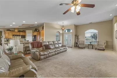 11526 Prairie, Oak Hills, CA 92344 - Photo 5