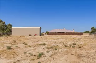 19501 Kinai, Apple Valley, CA 92307 - Photo 49