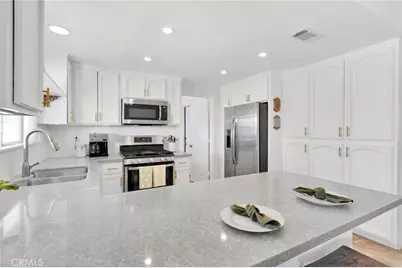 22672 El Centro Road, Apple Valley, CA 92307 - Photo 5