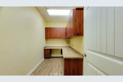 18144 US Highway 18 #140, Apple Valley, CA 92307 - Photo 5