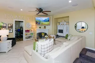 14911 Sunset Gardens Ct, Victorville, CA 92394 - Photo 19