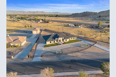 20721 Standing Rock, Apple Valley, CA 92307 - Photo 3