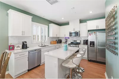 16049 Narni, Fontana, CA 92336 - Photo 11