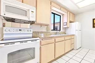 25274 Skyline, Apple Valley, CA 92308 - Photo 13