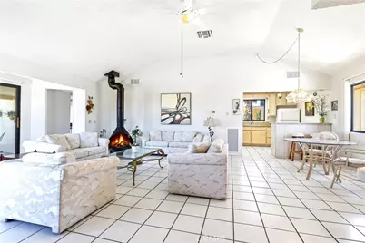 25274 Skyline, Apple Valley, CA 92308 - Photo 5