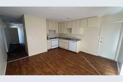 22519 Lucilla, Apple Valley, CA 92308 - Photo 13