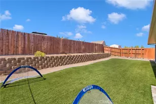 11953 Cove Ct, Adelanto, CA 92301 - Photo 37