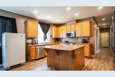 14357 Nicoles, Adelanto, CA 92301 - Photo 11