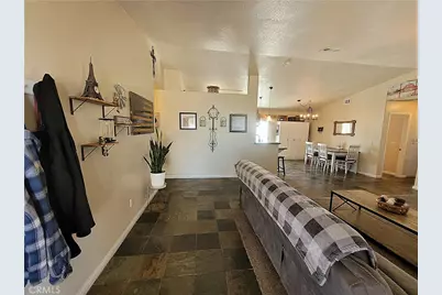 16649 Pauhaska Court, Apple Valley, CA 92307 - Photo 9