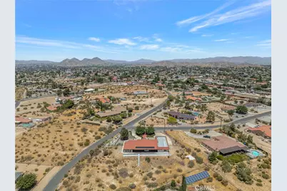 19585 Crest, Apple Valley, CA 92307 - Photo 55
