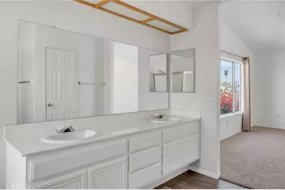 7600 Jacaranda Avenue, Fontana, CA 92336 - Photo 39