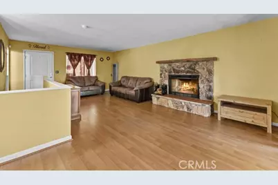 26241 Boulder, Twin Peaks, CA 92391 - Photo 3