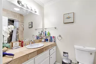 1087 Baseline Rd, La Verne, CA 91750 - Photo 17