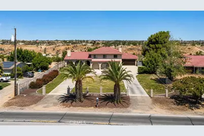 16810 Danbury, Hesperia, CA 92345 - Photo 3