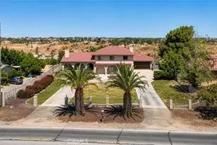 16810 Danbury, Hesperia, CA 92345 - Photo 3