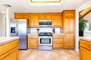 16810 Danbury, Hesperia, CA 92345 - Photo 11