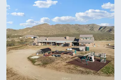 13850 Nightshade Road, Apple Valley, CA 92307 - Photo 5