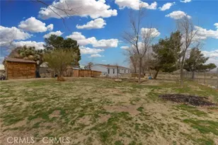 18967 Tawney, Adelanto, CA 92301 - Photo 23