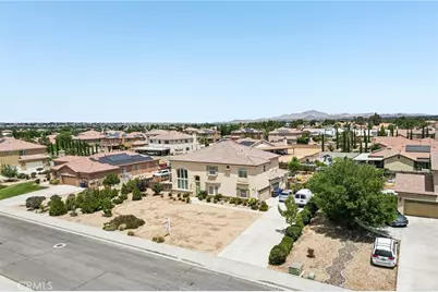 19216 Saguaro Way, Apple Valley, CA 92308 - Photo 35