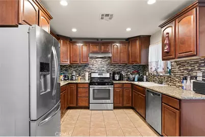 16011 Smoke Tree, Hesperia, CA 92345 - Photo 5