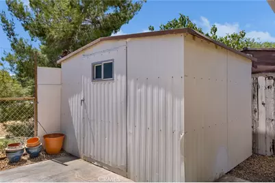 13866 Tam O Shanter Drive, Victorville, CA 92395 - Photo 29