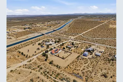 825 La Mesa Road, Pinon Hills, CA 92372 - Photo 9