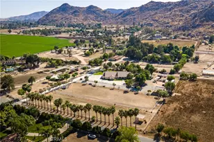 24155 Maze Stone Ct, Hemet, CA 92545 - Photo 71