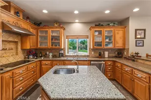 24155 Maze Stone Ct, Hemet, CA 92545 - Photo 9