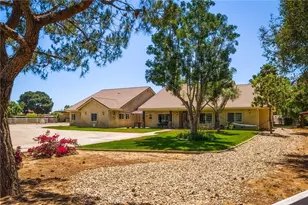 24155 Maze Stone Ct, Hemet, CA 92545 - Photo 3