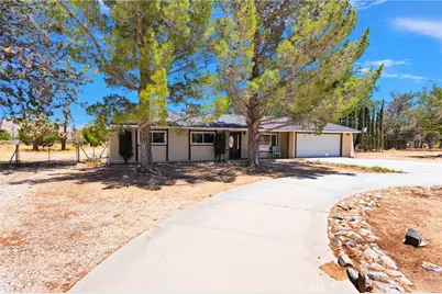 31178 Pawnee, Lucerne Valley, CA 92356 - Photo 3